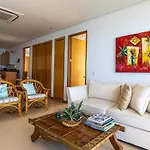 Topspot In Santa Marta With Jacuzzi And Vista Al Mar